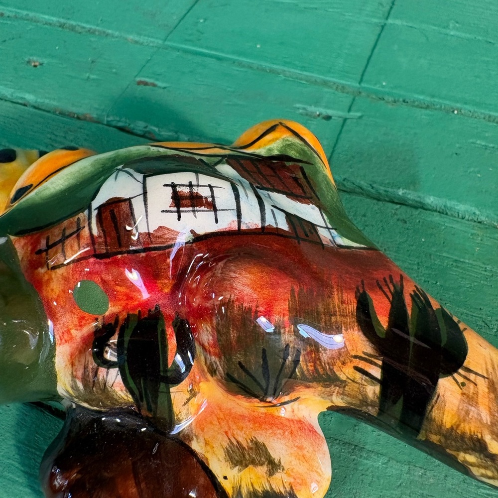 Handcrafted Multicolor Ceramic Lizard Decor - Picture 8 of 8